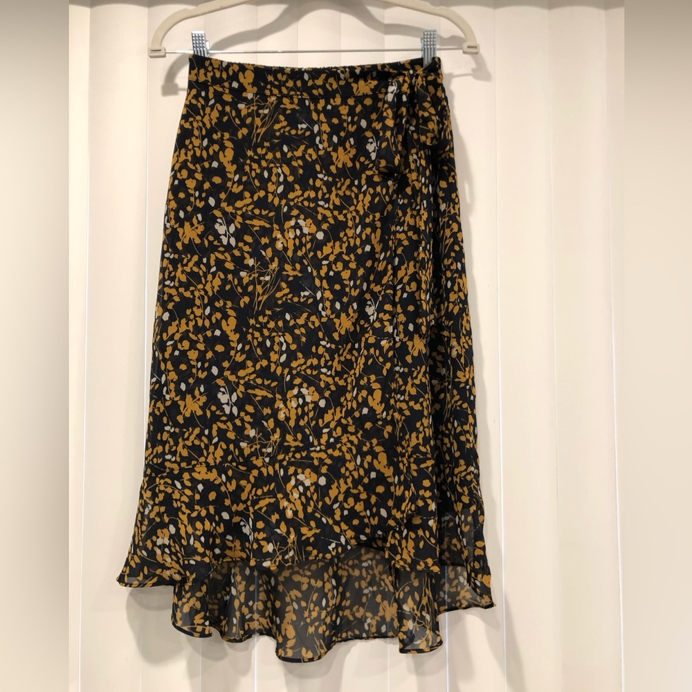 Skies are Blue Flower Skirt sz XS